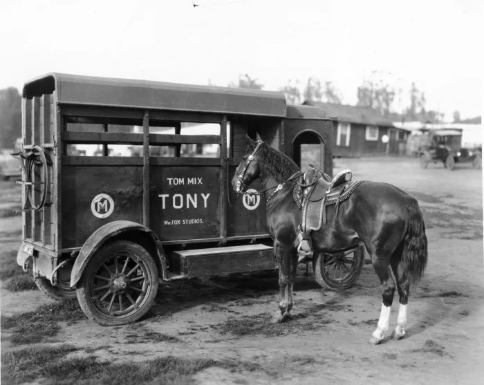 Tex Cooper and Tom Mix (right), photograph, c. 1926–1927. Courtesy of the Oklahoma Historical Society via The Gateway to Oklahoma History.